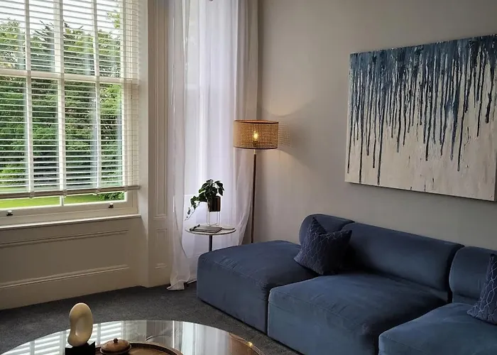 Crescent View Central & Quiet Sleeps 4 * スカーバラ