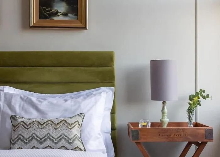 Crescent View Central & Quiet Sleeps 4 Apartman *